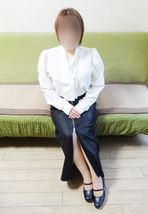 あきな