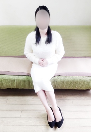 あきな